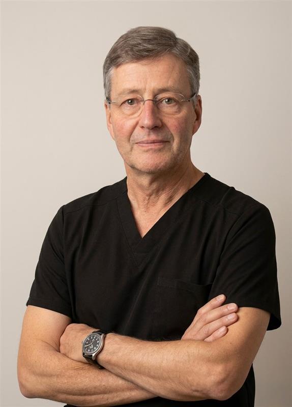 Dr. Robert Yates